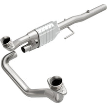 Load image into Gallery viewer, MagnaFlow Direct Fit Catalytic Converter 96-99 Ram 1500/2500/3500