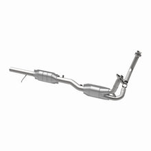 Load image into Gallery viewer, MagnaFlow Direct Fit Catalytic Converter 96 Bronco F150/F250 2 Conv