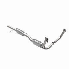 Load image into Gallery viewer, MagnaFlow Direct Fit Catalytic Converter 96 Bronco F150/F250 2 Conv